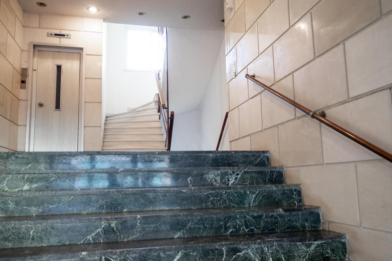 Unique Apartment In Glyfada Center Athens Ngoại thất bức ảnh